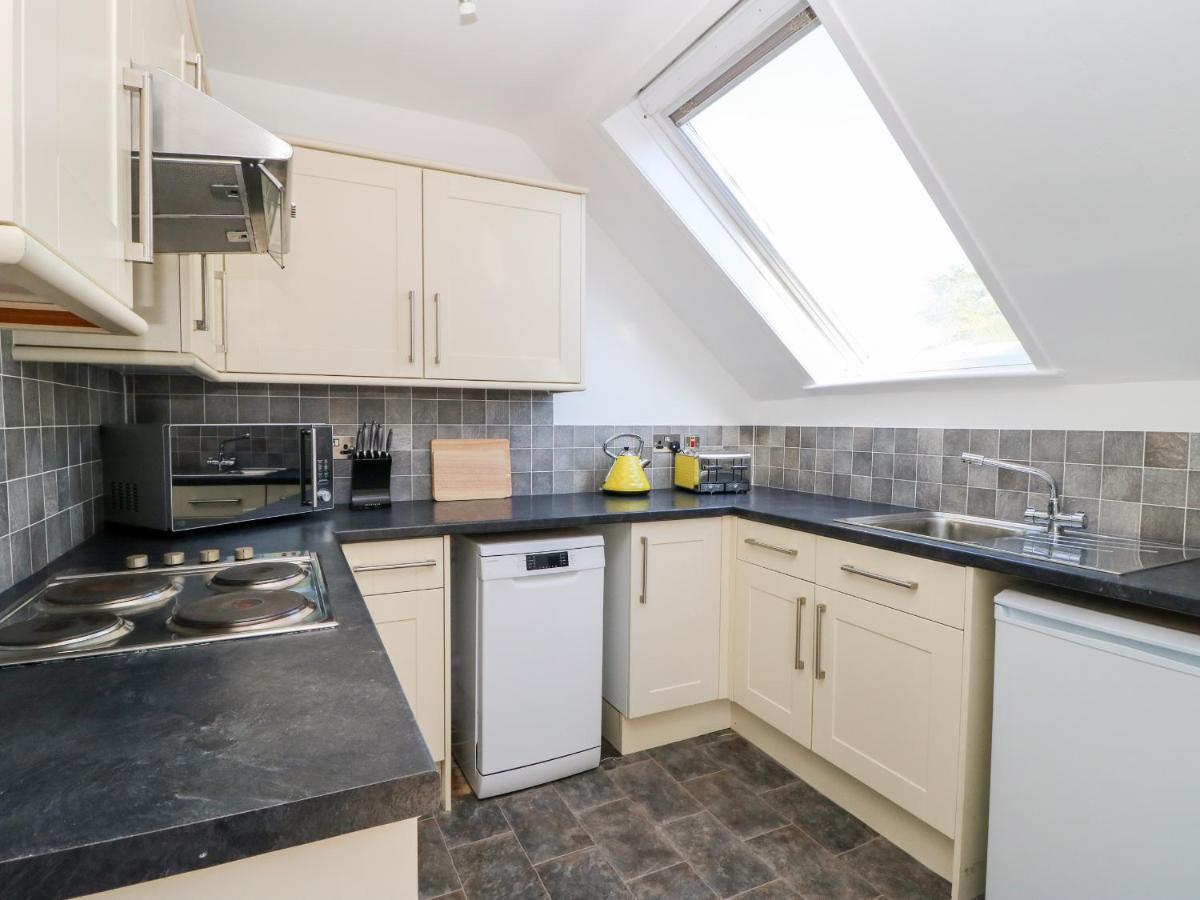 2 Rodgers Mews Apartment Malton Bagian luar foto